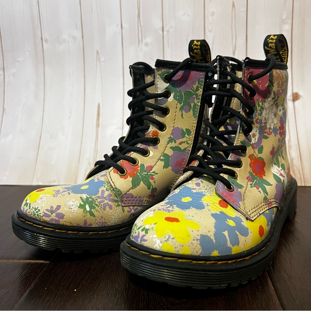 Dr. Martens Kid Floral Boots - Multicolor